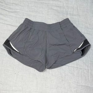 Lululemon Hotty Hot Low-Rise Lined Short 2.5" Gray